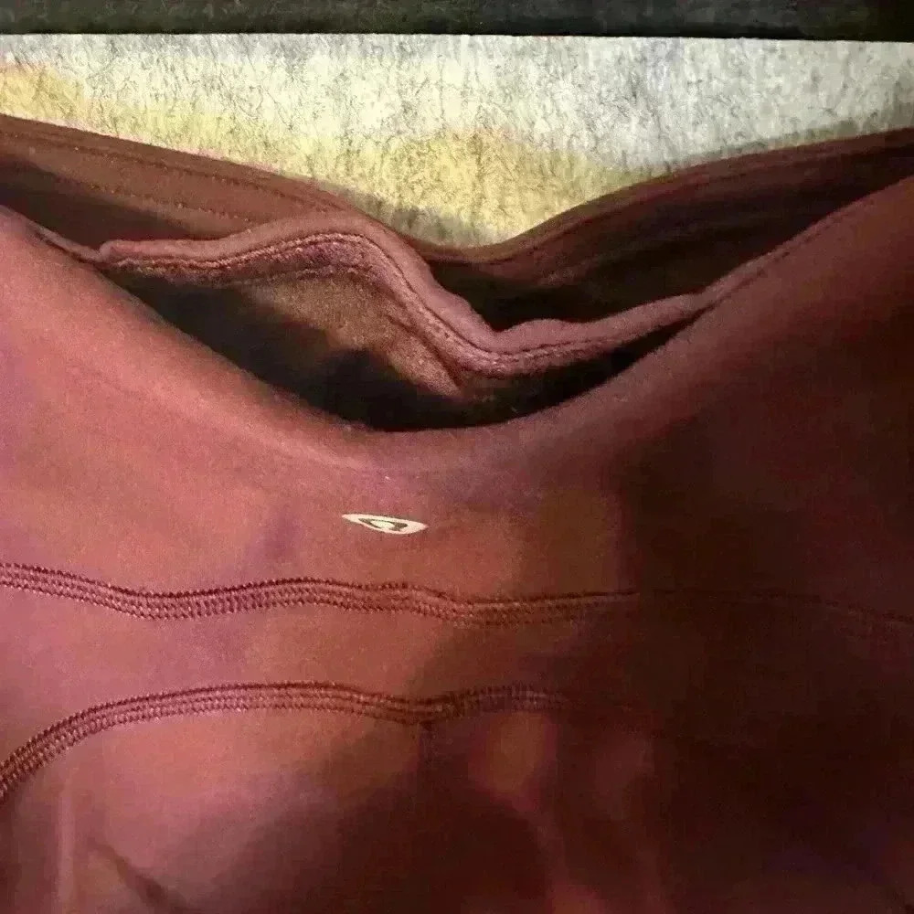 Lululemon Invigorate High-Rise Crop - Size 4 - Picture 6 of 8